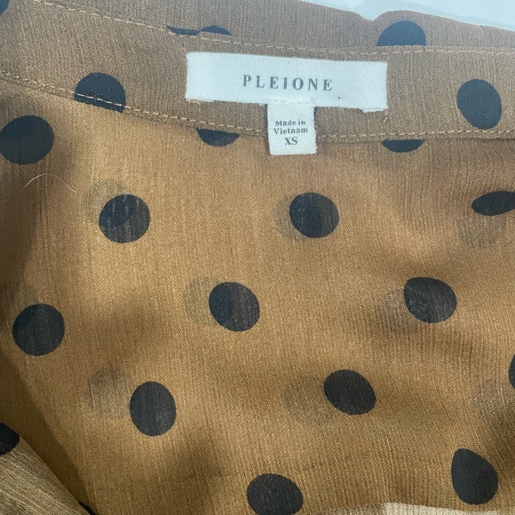 Pleione Brown and Black Polka Dot Blouse - Picture 8 of 10